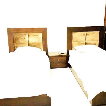 Jade Dragon Hotel Dha ラホール エクステリア 写真