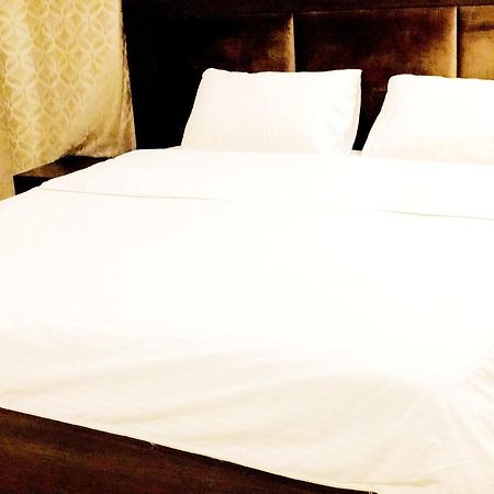 Jade Dragon Hotel Dha ラホール エクステリア 写真